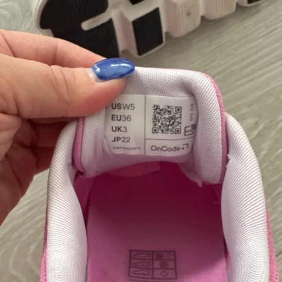 On Running Women's Pink and White Sneakers size 5 - worn once - Picture 5 of 8